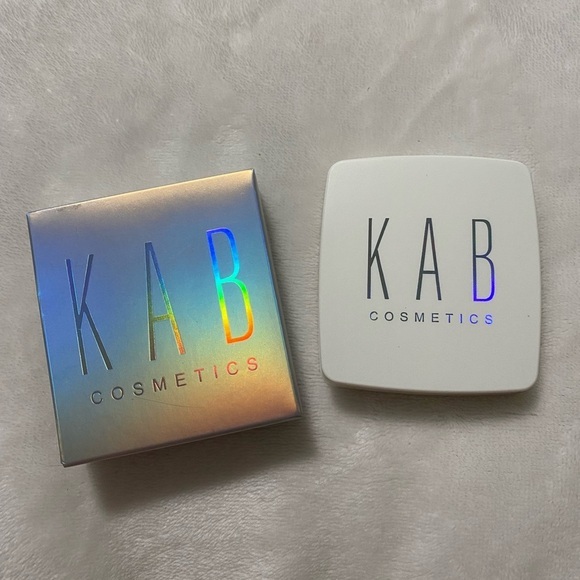 KAB cosmetics Other - KAB Cosmetics Pressed Glow Powder in French Kiss